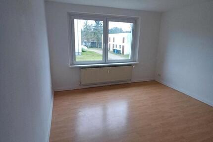 Wohnung Grevesmühlen - 3 Zimmer, 65 m&sup2;, 550&euro; | Angebot:25022825