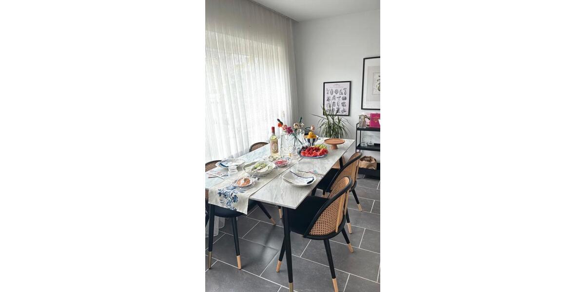 Erdgeschoßwohnung Rottenburg am Neckar - 3 Zimmer, 100 m&sup2;, 1.700&euro; | Angebot:26660130