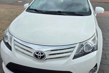 Toyota Avensis 162.000 km 8.100 € Spelle 48480