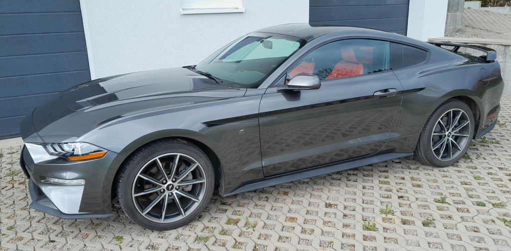 Ford Mustang 98.900 km 22.950 &euro; Alpirsbach 72275