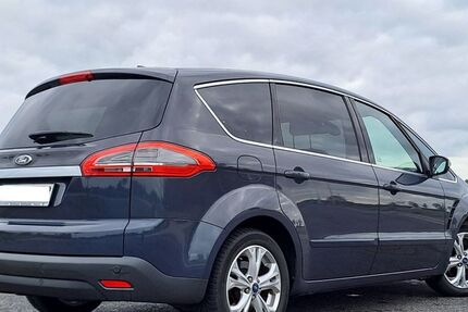 Ford S-Max 139.400 km 5.800 &euro; Bonn 53177