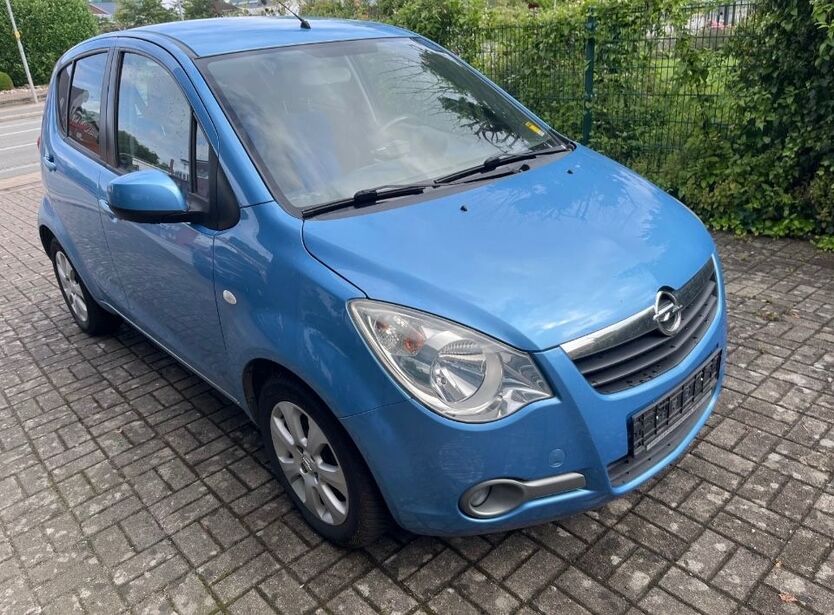 Opel Agila 110.000 km 2.700 € Lübeck 23560