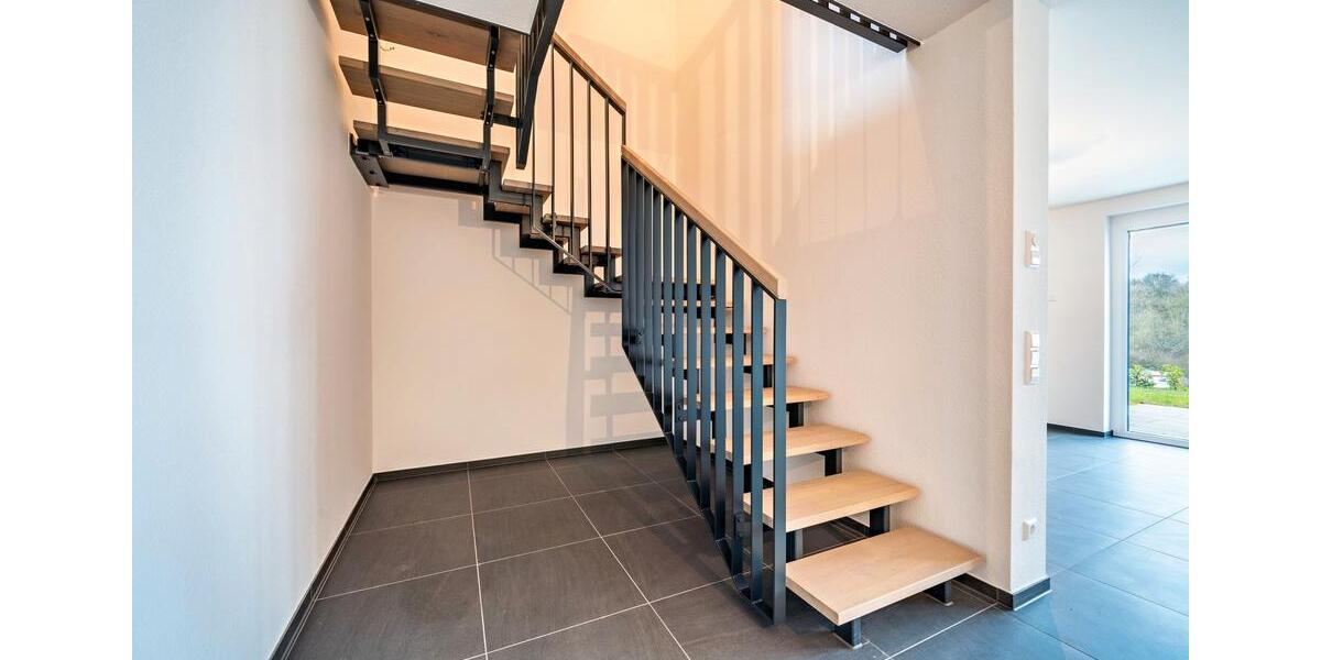 Reihenhaus Bad Friedrichshall - 4.5 Zimmer, 138 m&sup2;, 1.950&euro; | Angebot:26490984