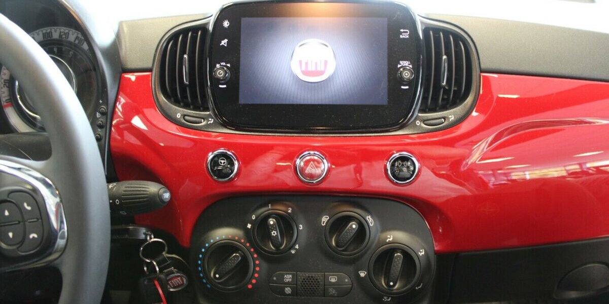 Fiat 500 1.0 - Navi - Klima - 26.544 km 9.980 &euro; Euskirchen 53881