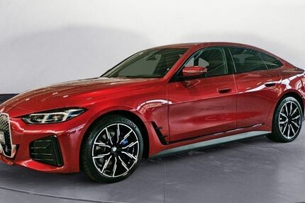 BMW i4 17.999 km 45.830 &euro; Tuttlingen 78532