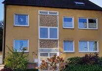 Top Saniert- 2 Zi. DG-Wohnung im Grünen-75qm- mit schöner Loggia (SW Ausrichtung)