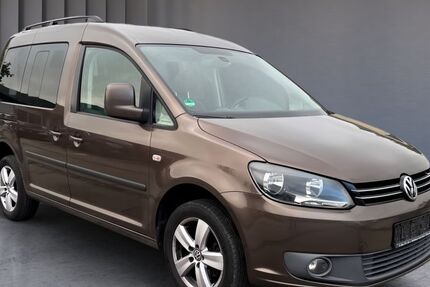 VW Caddy 159.800 km 12.500 € Dresden 01108