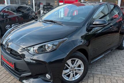 Toyota Yaris 11.280 km 17.880 &euro; Mettingen 49497