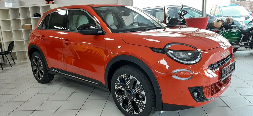 Fiat 600e 3.500 km 37.797 € Nürnberg 90482