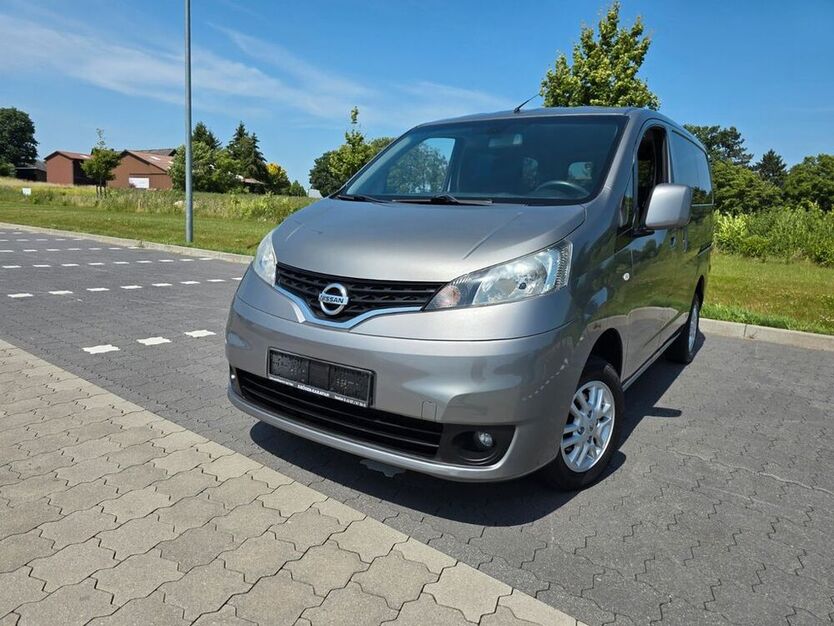 NV200