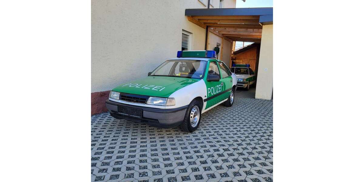 Opel Vectra 96.000 km 3.499 &euro; Neuses (Kronach) 96317