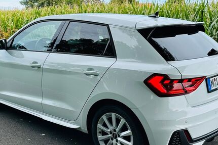 Audi A1 13.000 km 22.439 &euro; München 80995