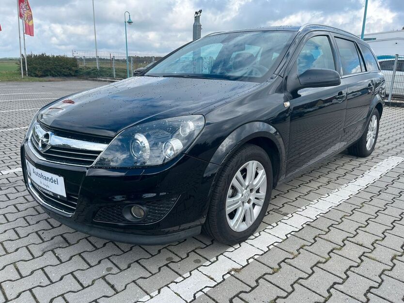 Opel Astra 124.706 km 5.300 € Borna 04552