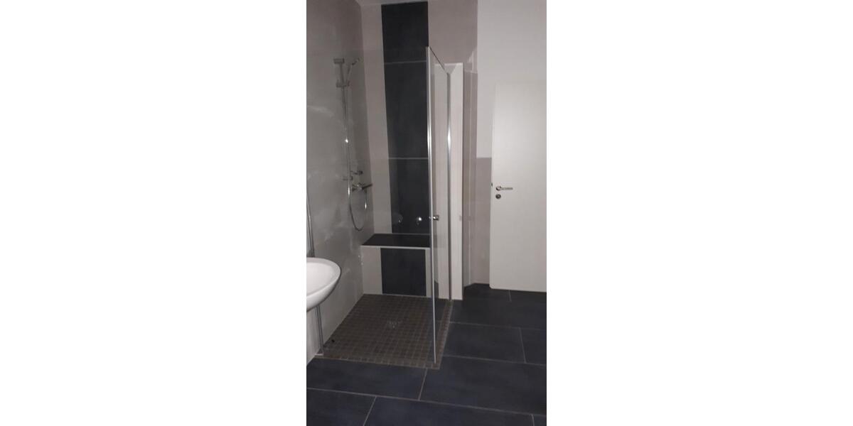Erdgeschoßwohnung Sangerhausen - 2 Zimmer, 64 m&sup2;, 400&euro; | Angebot:26635235