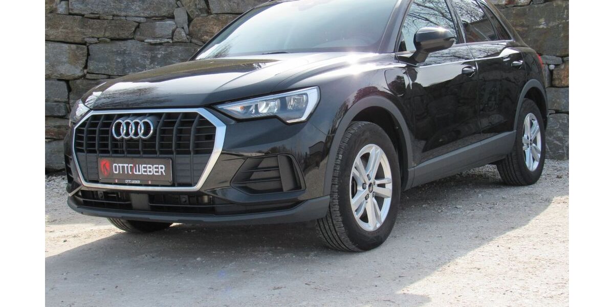 Audi Q3 31.500 km 29.990 &euro; Annaberg-Buchholz 09456