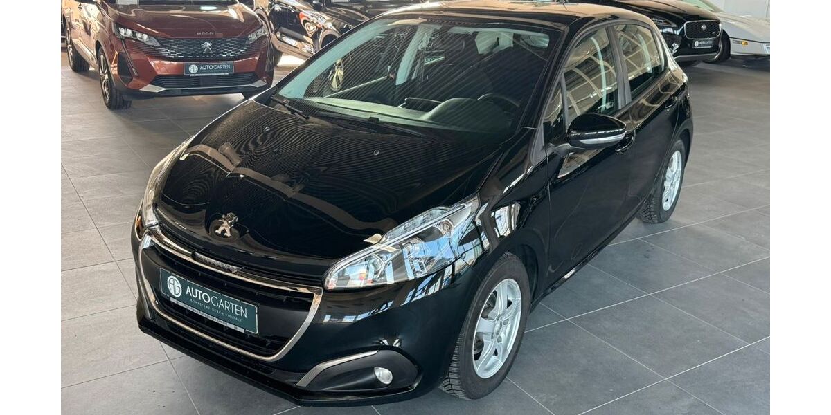 Peugeot 208 27.000 km 11.400 &euro; Paderborn 33106