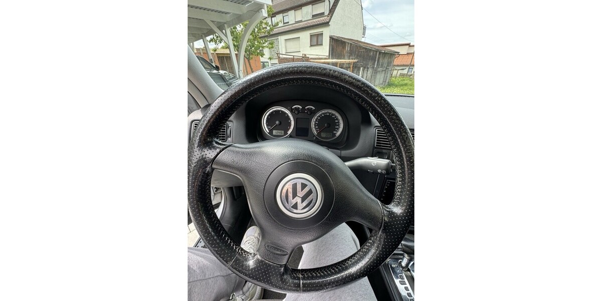 VW Golf IV 175.000 km 3.490 € Althengstett 75382