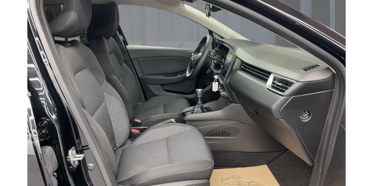 Renault Clio 54.425 km 12.489 &euro; Berlin 13055