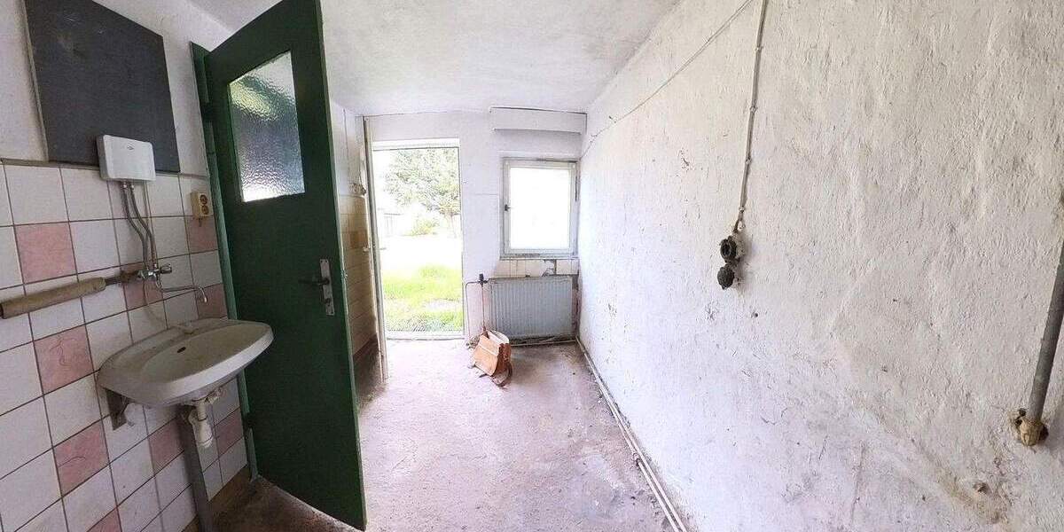 Doppelhaushälfte Priborn - 1 Zimmer, 164 m&sup2;, 35.000&euro; | Angebot:25659077