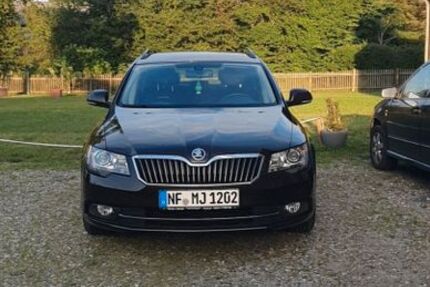 Skoda Superb 207.000 km 8.200 &euro; Ellhöft 25923