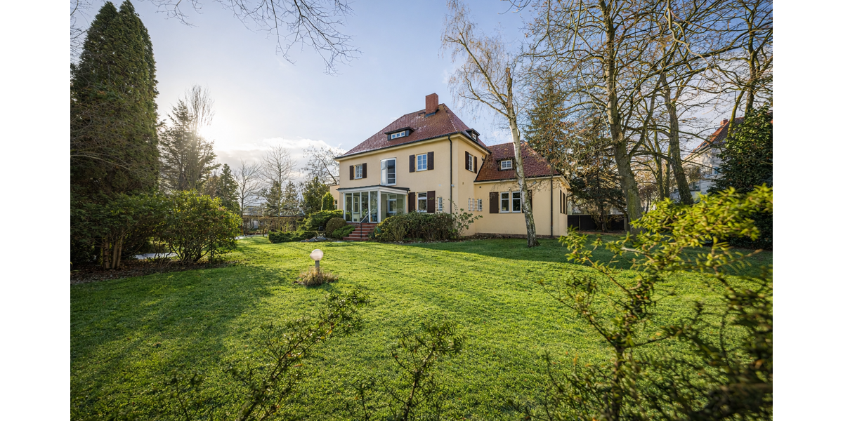 Einfamilienhaus Taucha - 9 Zimmer, 300 m&sup2;, 995.000&euro; | Angebot:25399915