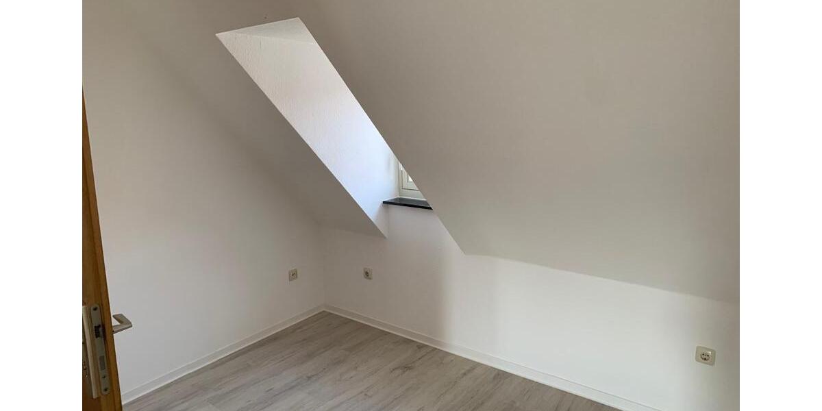 Dachgeschoßwohnung Bad Langensalza - 2 Zimmer, 50 m&sup2;, 350&euro; | Angebot:25366938