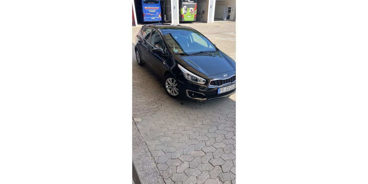 Kia ceed / Ceed 176.000 km 7.350 &euro; Freiburg 79117