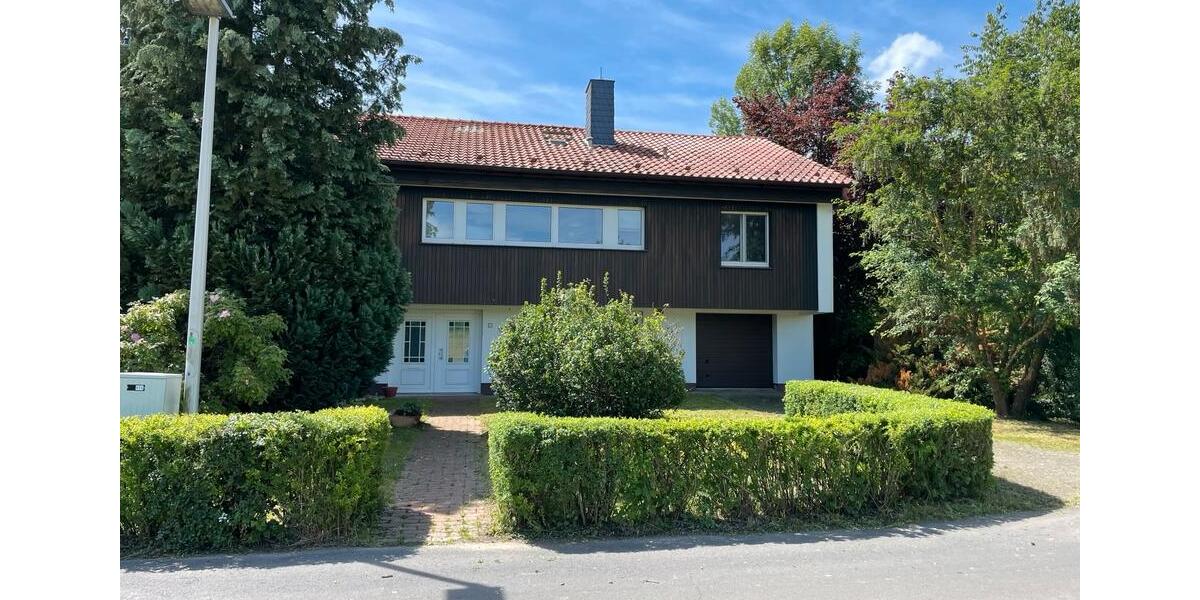 Doppelhaushälfte Einbeck - 5 Zimmer, 160 m&sup2;, 250.000&euro; | Angebot:27023167