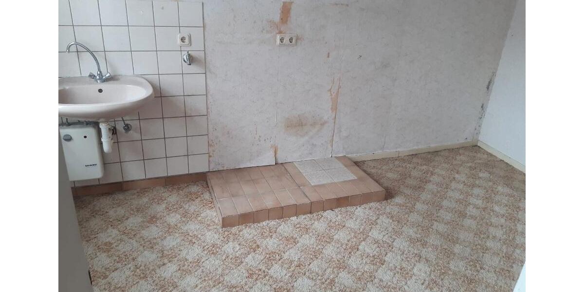 Reihenhaus Walsdorf - 7 Zimmer, 136 m&sup2;, 148.000&euro; | Angebot:26710597