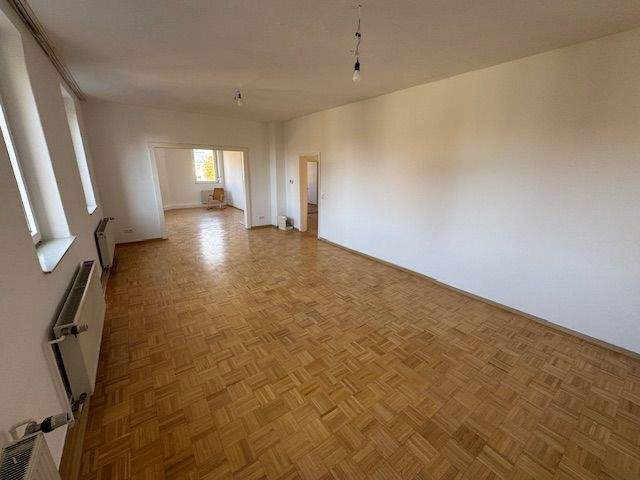 480GS2 - Charmante 4-Zimmer-Wohnung mit Kamin und Einbauküche – direkt an Schule und Bahnhof 4 zimmer