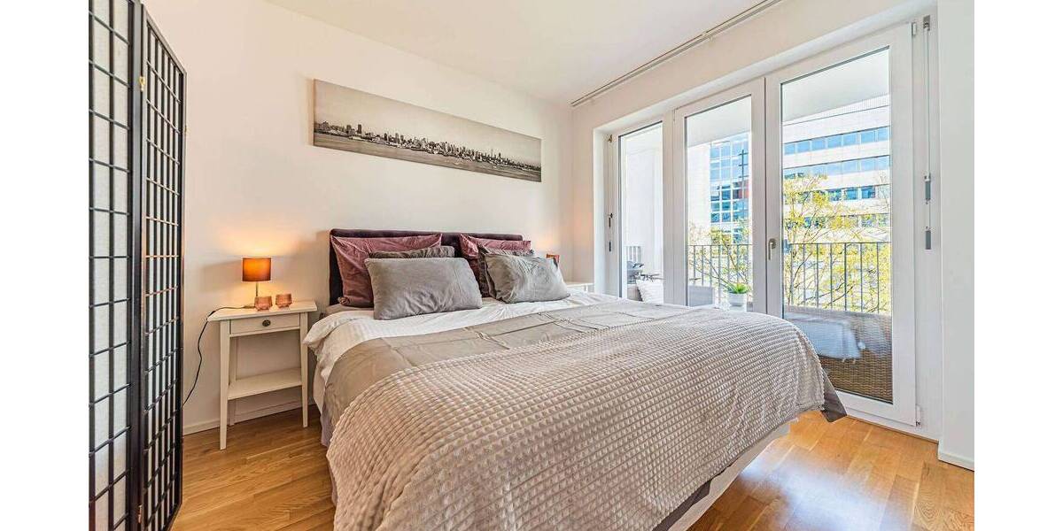 Etagenwohnung Frankfurt am Main Niederrad - 2 Zimmer, 60 m&sup2;, 2.200&euro; | Angebot:26289463