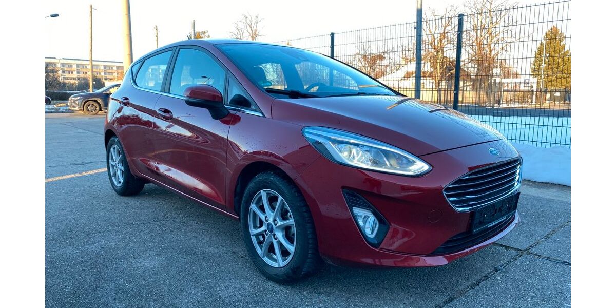 Ford Fiesta 33.213 km 12.800 &euro; Bautzen 02625