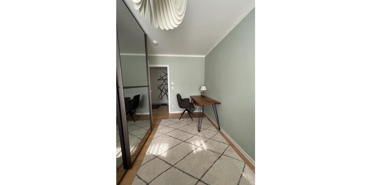 Sonnige 3-Zi-Whg. mit EBK, 2 Balkonen, Wintergarten, von privat 3 zimmer