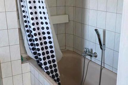Wohnung Neunkirchen Heinitz - 4 Zimmer, 80 m&sup2;, 650&euro; | Angebot:26413143