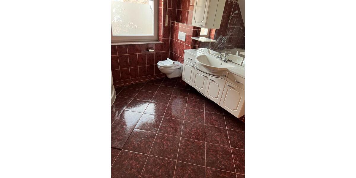 Einfamilienhaus Bockhorn - 6 Zimmer, 140 m&sup2;, 1.350&euro; | Angebot:25334341