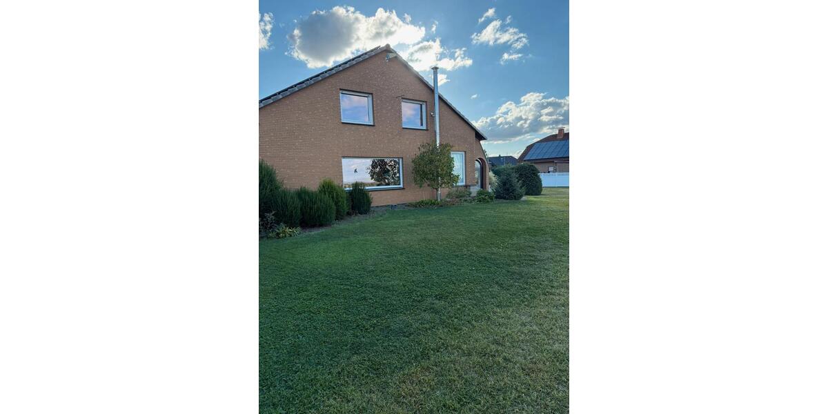 Einfamilienhaus Beverungen - 13 Zimmer, 258 m&sup2;, 235.000&euro; | Angebot:26226576