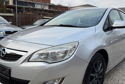 Opel Astra 115.000 km 5.890 &euro; Fürth 90763