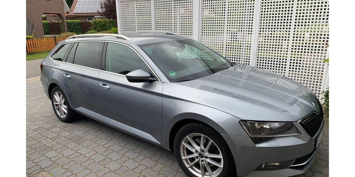 Skoda Superb 182.000 km 14.450 &euro; Twist 49767