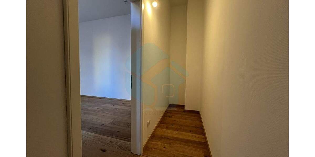 Etagenwohnung Frankfurt Sachsenhausen - 5 Zimmer, 160 m&sup2;, 3.000&euro; | Angebot:25564516