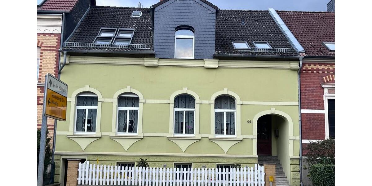 Einfamilienhaus Osterburg (Altmark) - 8 Zimmer, 210 m&sup2;, 239.000&euro; | Angebot:27068201