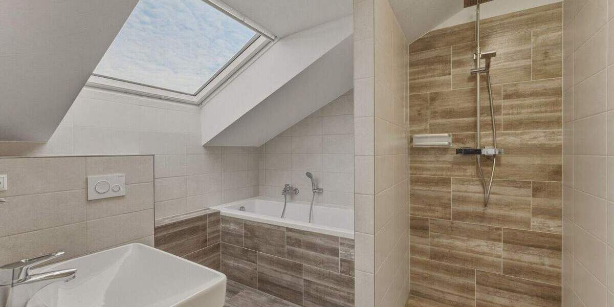 Mehrfamilienhaus, Wohnhaus Neunburg vorm Wald Kröblitz - 6 Zimmer, 224 m&sup2;, 529.000&euro; | Angebot:25680323