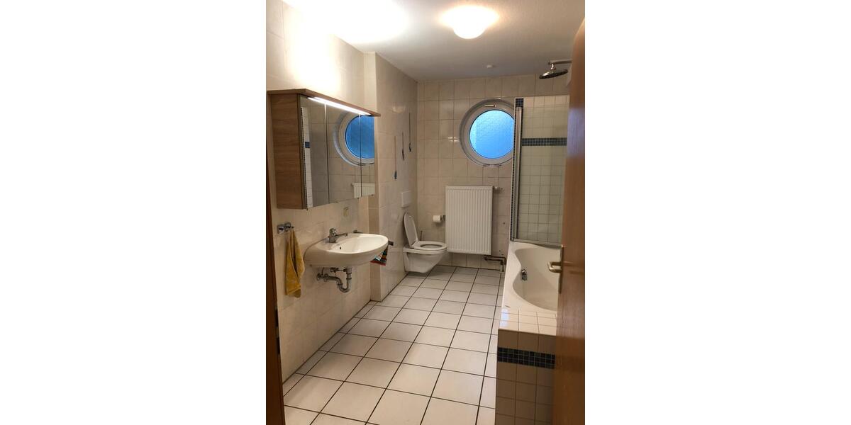 Etagenwohnung Kaufungen - 3 Zimmer, 85 m&sup2;, 175.000&euro; | Angebot:26868810
