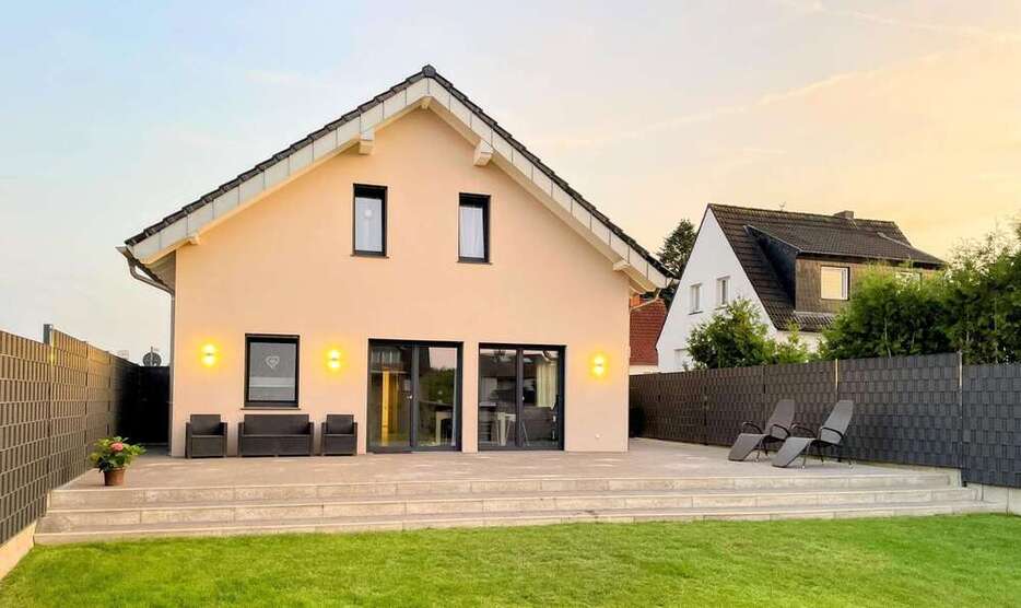 Haus zum Kaufen in Alsdorf 725.000 € 207 m²