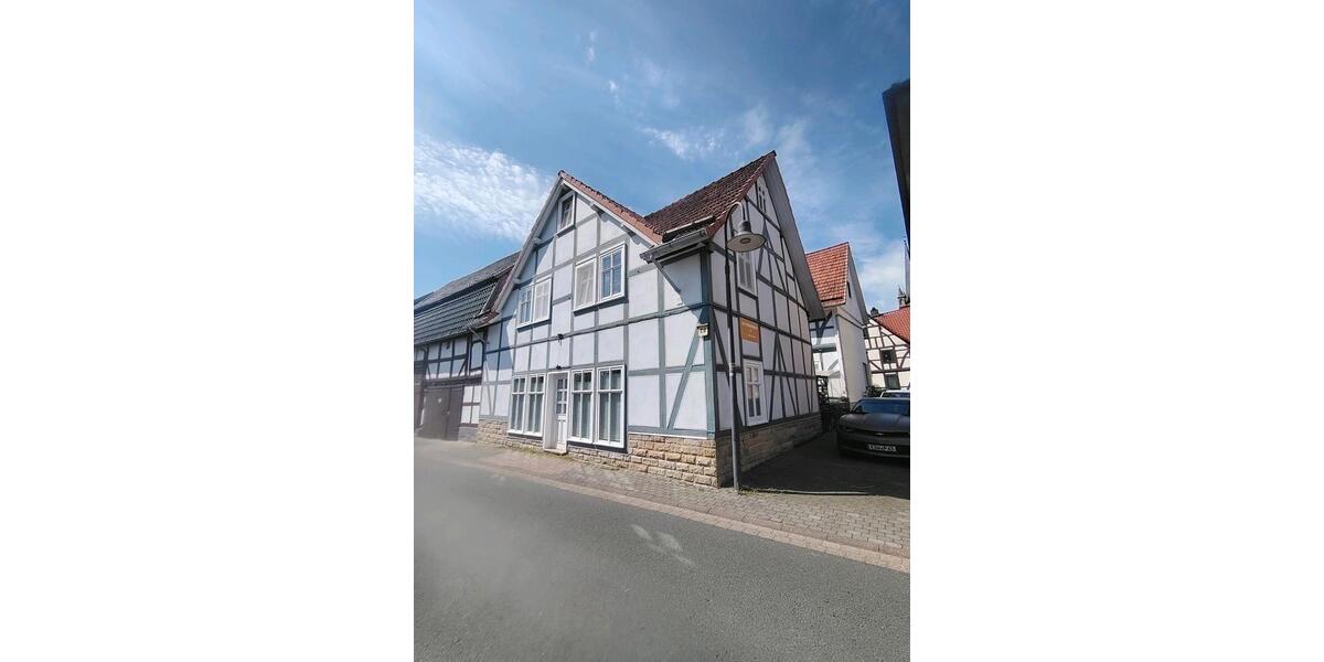 Einfamilienhaus Meißner - 9 Zimmer, 260 m&sup2;, 179.000&euro; | Angebot:27114699