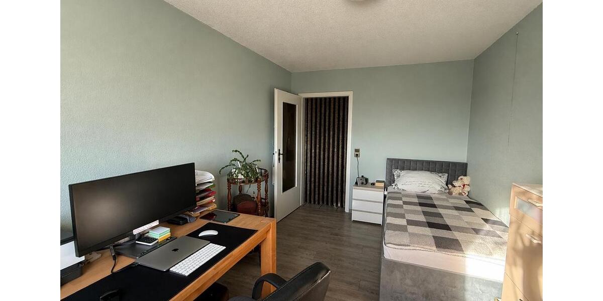 Etagenwohnung Singen (Hohentwiel) - 3.5 Zimmer, 88 m&sup2;, 285.000&euro; | Angebot:26257418