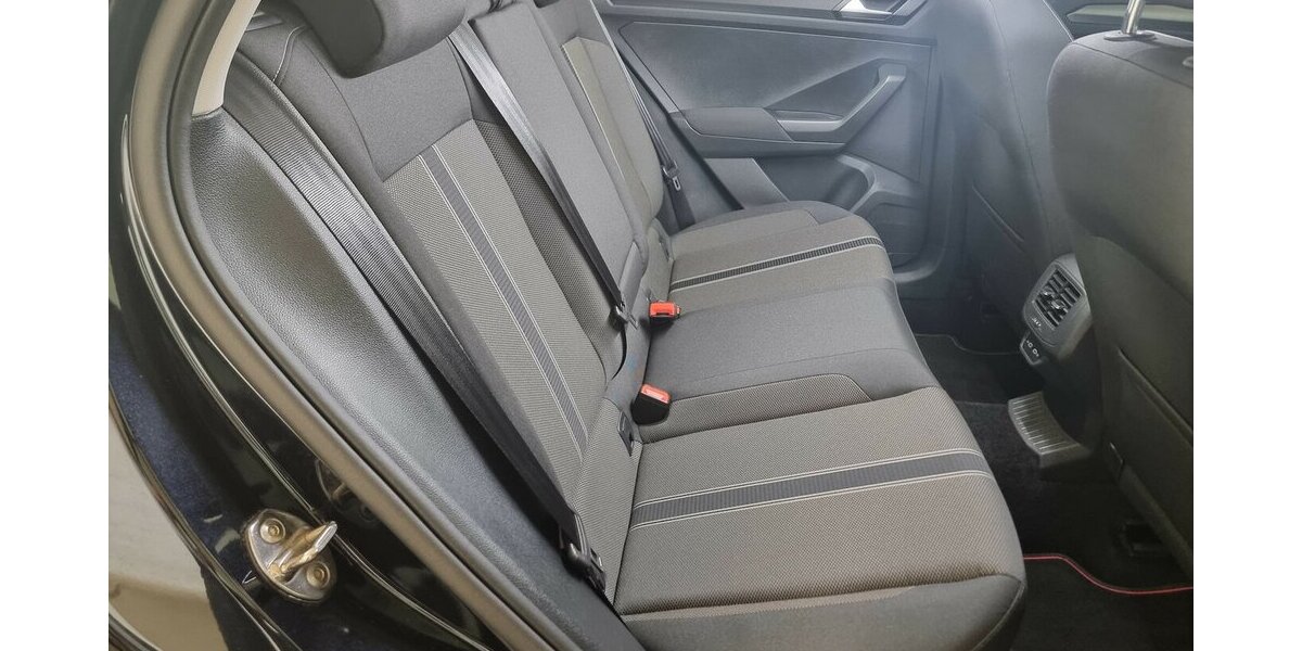 VW T-Roc Style ACC AHK APP SHZ Kamera Klimaautom. 76.800 km 19.950 &euro; Garrel 49681