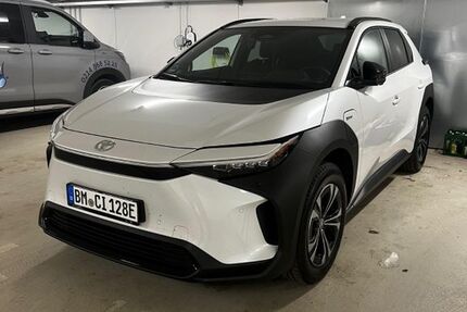 Toyota bZ4X 22.500 km 39.500 &euro; Brühl 50321