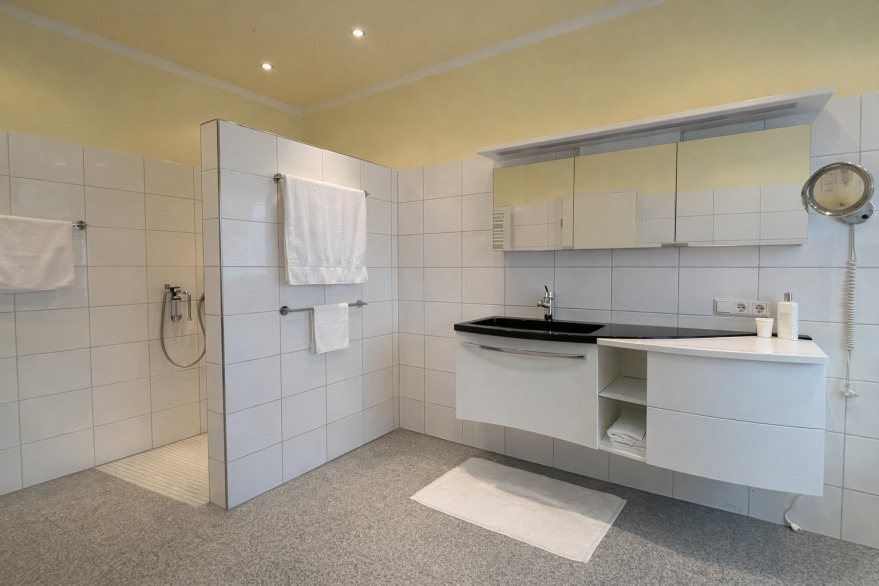 Mehrfamilienhaus, Wohnhaus Harsewinkel Greffen - 9 Zimmer, 243 m&sup2;, 545.000&euro; | Angebot:25708853