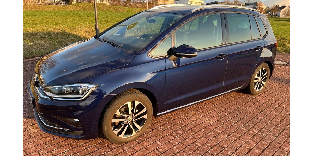VW Golf Sportsvan 22.800 km 19.900 &euro; Weiden 92637