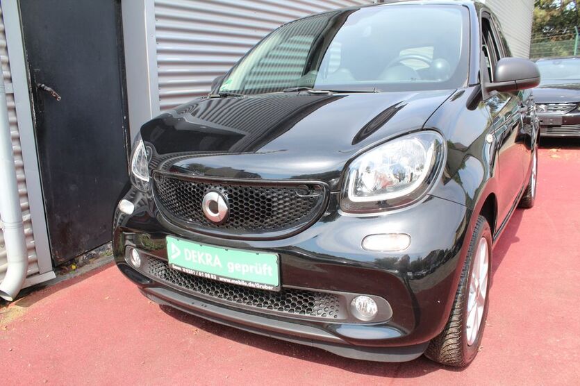 Smart ForFour 43.283 km 9.482 € Essen 45326